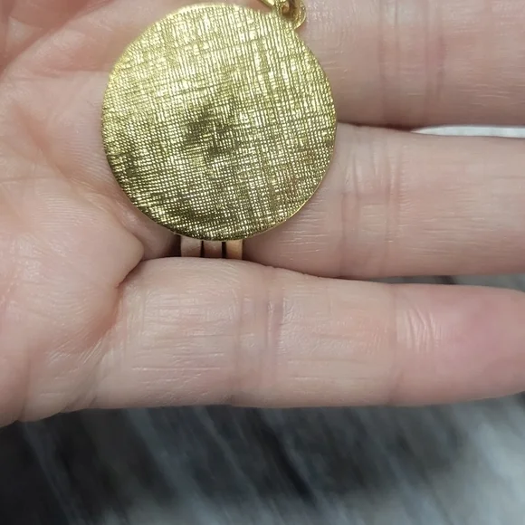 Moon & Lola Medium Dalton Gold Toned Initial Pendant B C D E H J K L R - Picture 8 of 9